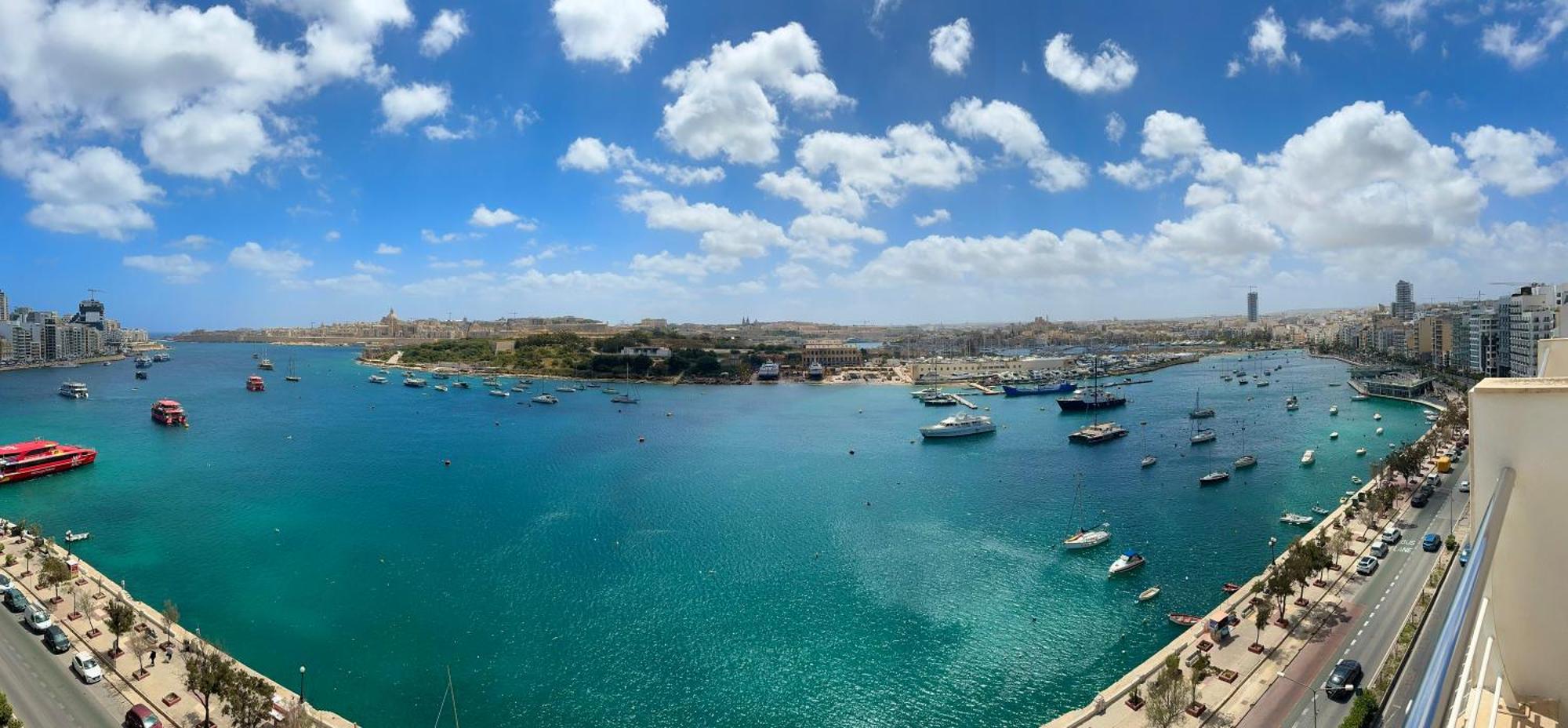 Penthouse -Centre Of Sliema - Best View In Malta Extérieur photo